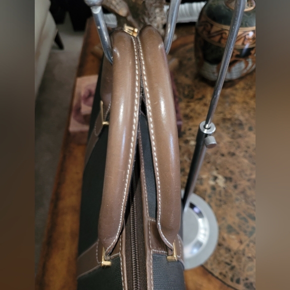 Dunhill Elegant Black and Brown Bag - Picture 5 of 11